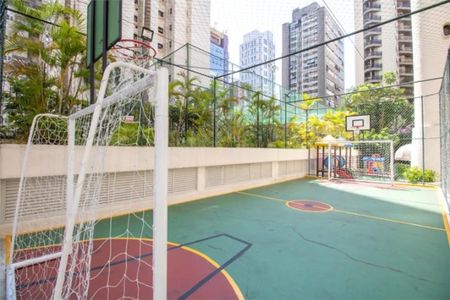 Apartamento à venda com 170m², 4 quartos e 2 vagasÁrea externa