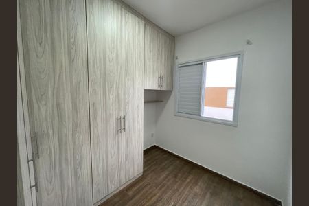 Quarto 2 de casa de condomínio para alugar com 2 quartos, 52m² em Centreville, Cotia