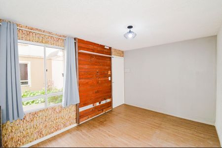 Sala de apartamento para alugar com 2 quartos, 48m² em Água Chata, Guarulhos