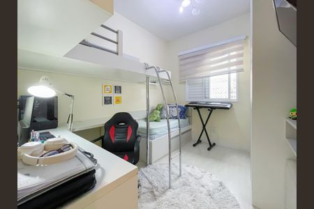 Apartamento à venda com 74m², 2 quartos e 1 vagaQuarto 2