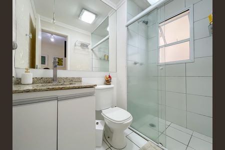 Apartamento à venda com 74m², 2 quartos e 1 vagaBanheiro da Suíte