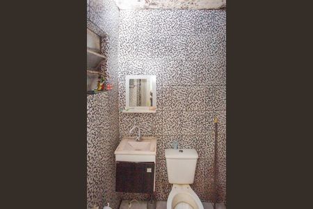 Banheiro de casa à venda com 2 quartos, 211m² em Campanário, Diadema