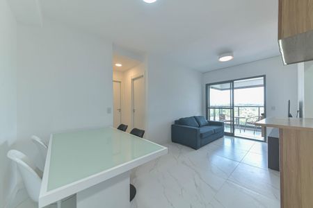 Sala de apartamento para alugar com 2 quartos, 66m² em Santo Amaro, São Paulo