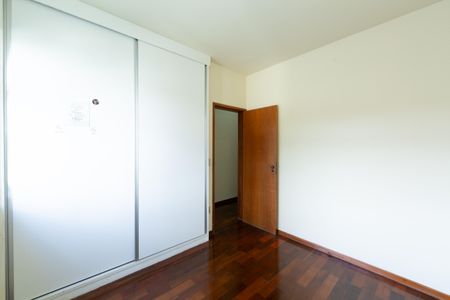 QUARTO1 de apartamento para alugar com 3 quartos, 82m² em Padre Eustáquio, Belo Horizonte