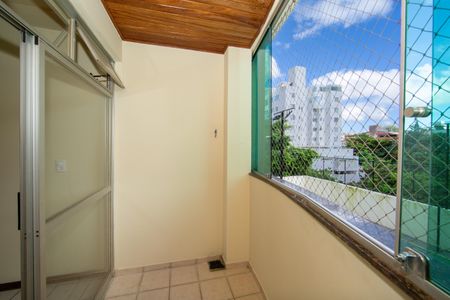 VARANDA de apartamento para alugar com 3 quartos, 82m² em Padre Eustáquio, Belo Horizonte