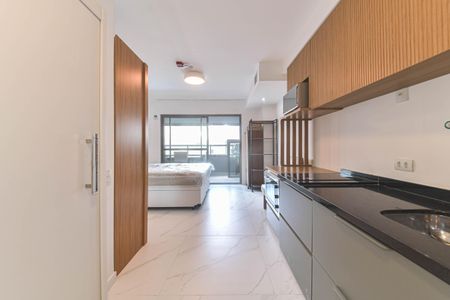 Cozinha de kitnet/studio para alugar com 1 quarto, 32m² em Santo Amaro, São Paulo