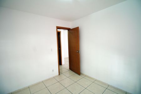 Quarto 1 de apartamento à venda com 2 quartos, 52m² em Parada de Lucas, Rio de Janeiro