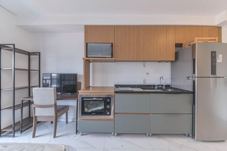 Cozinha de kitnet/studio para alugar com 1 quarto, 28m² em Santo Amaro, São Paulo