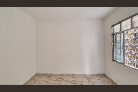 Sala de casa para alugar com 2 quartos, 2m² em Olaria, Rio de Janeiro