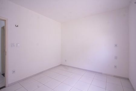 Quarto 1 de casa para alugar com 2 quartos, 70m² em Rio do Ouro/ Tribobó , São Gonçalo