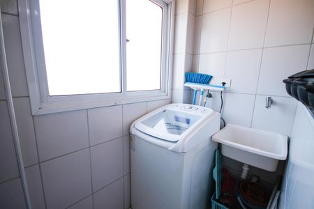 Área de Serviço de apartamento para alugar com 2 quartos, 69m² em Nova Mirim, Praia Grande