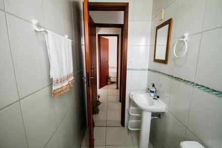 Apartamento para alugar com 69m², 2 quartos e 1 vaga Apartamento para alugar com 69m², 2 quartos e 1 vagaBanheiro da Suíte 1