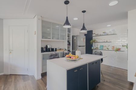 Apartamento à venda com 90m², 3 quartos e 2 vagasCozinha