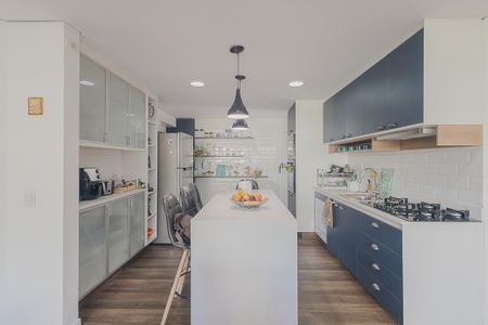 Apartamento à venda com 90m², 3 quartos e 2 vagasCozinha