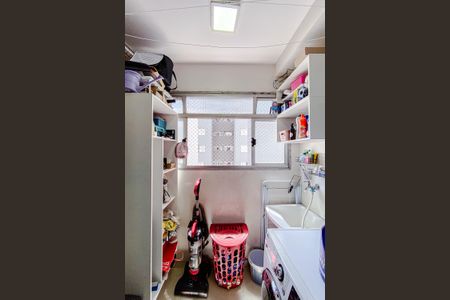 Apartamento para alugar com 58m², 2 quartos e 1 vagaÁrea de Serviço