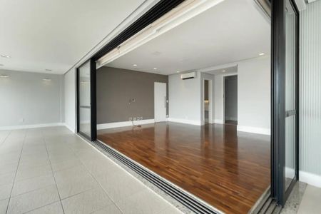 Apartamento à venda com 3 quartos, 184m² em Moema, São Paulo