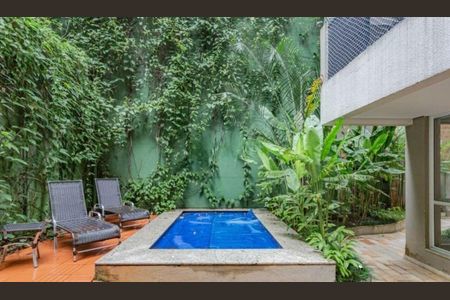 Apartamento à venda com 45m², 1 quarto e 1 vaga