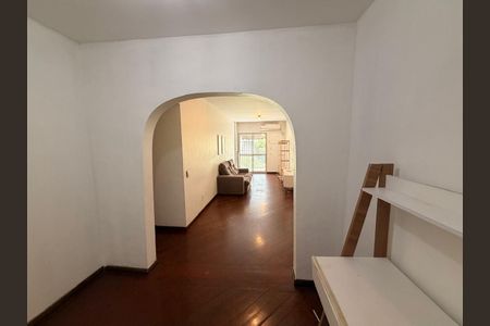 Apartamento à venda com 92m², 2 quartos e 1 vaga