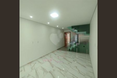 Casa à venda com 3 quartos, 200m² em Vila Salete, São Paulo