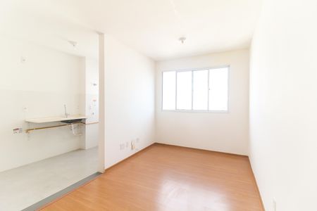 Sala de apartamento para alugar com 2 quartos, 43m² em Colônia (zona Leste), São Paulo