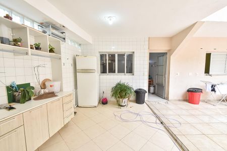 Casa para alugar com 400m², 4 quartos e 4 vagas Casa para alugar com 400m², 4 quartos e 4 vagasÁrea de serviço