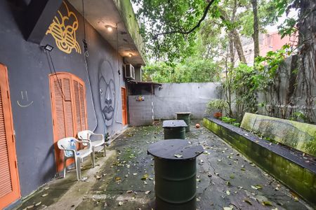 Casa para alugar com 400m², 4 quartos e 4 vagas Casa para alugar com 400m², 4 quartos e 4 vagasPiso inferior - quintal