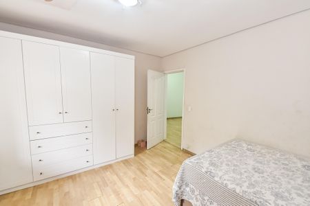 Casa para alugar com 400m², 4 quartos e 4 vagas Casa para alugar com 400m², 4 quartos e 4 vagasSuíte 3