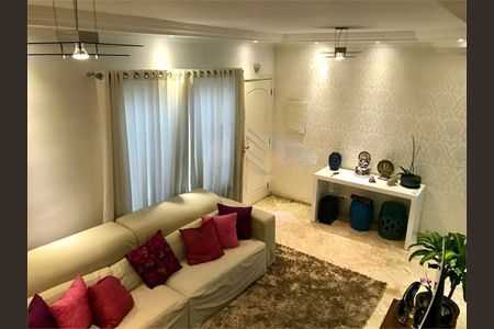 Casa à venda com 3 quartos, 100m² em Vila Brasilio Machado, São Paulo