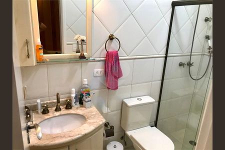 Casa à venda com 100m², 3 quartos e 2 vagas