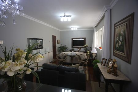 Apartamento à venda com 120m², 3 quartos e 1 vagaSala