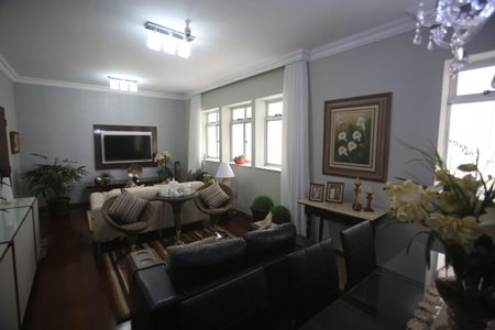 Apartamento à venda com 120m², 3 quartos e 1 vagaSala