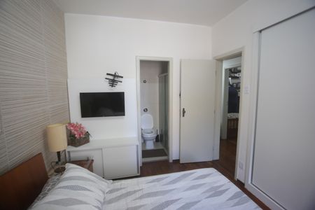 Apartamento à venda com 120m², 3 quartos e 1 vagaSuite