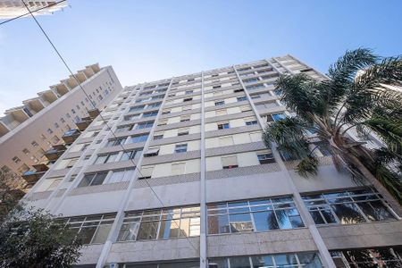 Apartamento para alugar com 73m², 3 quartos e 1 vaga Apartamento para alugar com 73m², 3 quartos e 1 vagaFachada