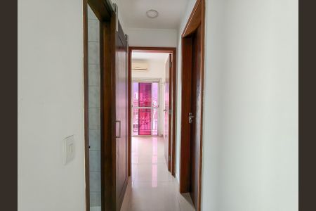 Apartamento à venda com 90m², 2 quartos e 1 vagaCorredor