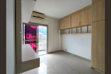 Quarto 1 de apartamento à venda com 2 quartos, 90m² em Tijuca, Rio de Janeiro