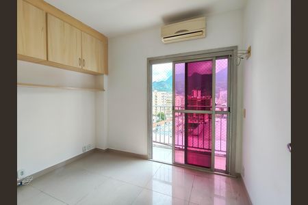 Apartamento à venda com 90m², 2 quartos e 1 vagaQuarto 2