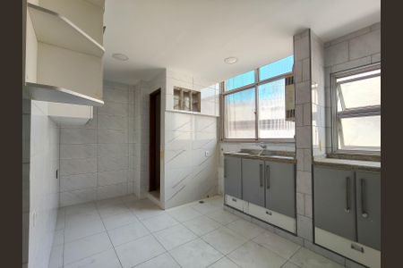 Apartamento à venda com 90m², 2 quartos e 1 vagaCozinha e Área de Serviço