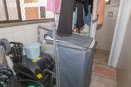 Apartamento para alugar com 98m², 2 quartos e 1 vagaÁrea e Banheiro de Serviço