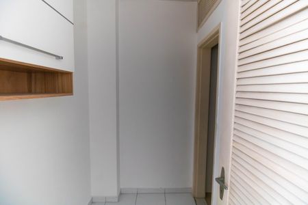 Apartamento à venda com 65m², 2 quartos e 1 vagaQuarto de Serviço