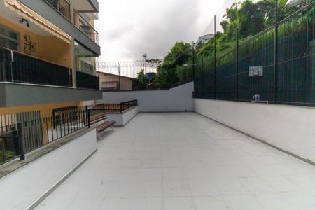 Apartamento à venda com 65m², 2 quartos e 1 vagaÁrea comum