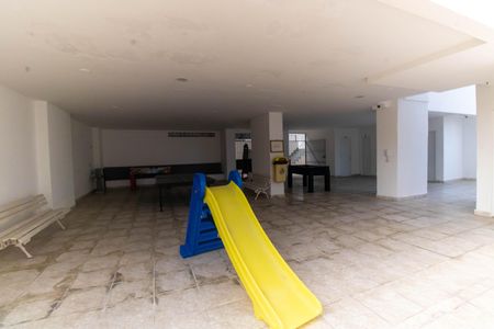 Apartamento à venda com 65m², 2 quartos e 1 vagaÁrea comum