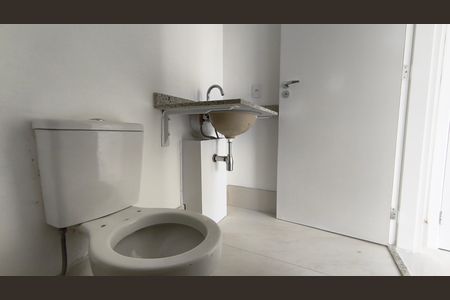 Apartamento para alugar com 131m², 3 quartos e 2 vagas Apartamento para alugar com 131m², 3 quartos e 2 vagasBanheiro da Suíte 2