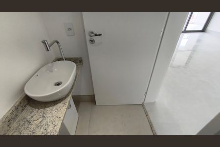 Apartamento para alugar com 131m², 3 quartos e 2 vagas Apartamento para alugar com 131m², 3 quartos e 2 vagasLavabo