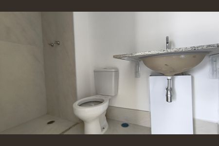 Apartamento para alugar com 131m², 3 quartos e 2 vagas Apartamento para alugar com 131m², 3 quartos e 2 vagasBanheiro da Suíte 2