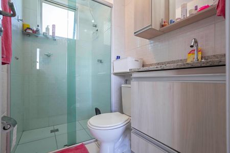 Apartamento à venda com 80m², 3 quartos e 2 vagasBanheiro da suíte 