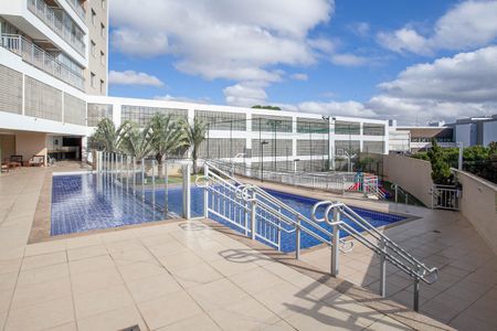 Apartamento à venda com 80m², 3 quartos e 2 vagasÁrea comum - Piscina