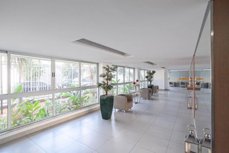 Apartamento à venda com 80m², 3 quartos e 2 vagasHall social