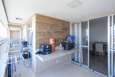 Varanda de apartamento à venda com 3 quartos, 80m² em Vila Cloris, Belo Horizonte