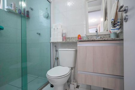 Apartamento à venda com 80m², 3 quartos e 2 vagasBanheiro social