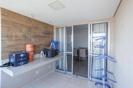 Varanda de apartamento à venda com 3 quartos, 80m² em Vila Cloris, Belo Horizonte